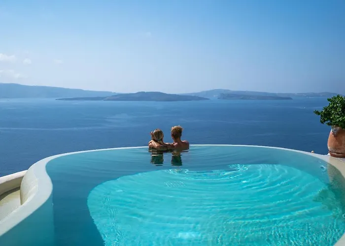 Pezoules Of Oia Hotel