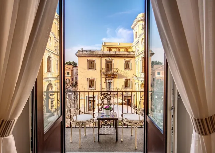 Sorrento Square Suites