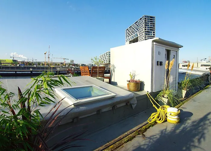 Eco Houseboat Hotel Amsterdam