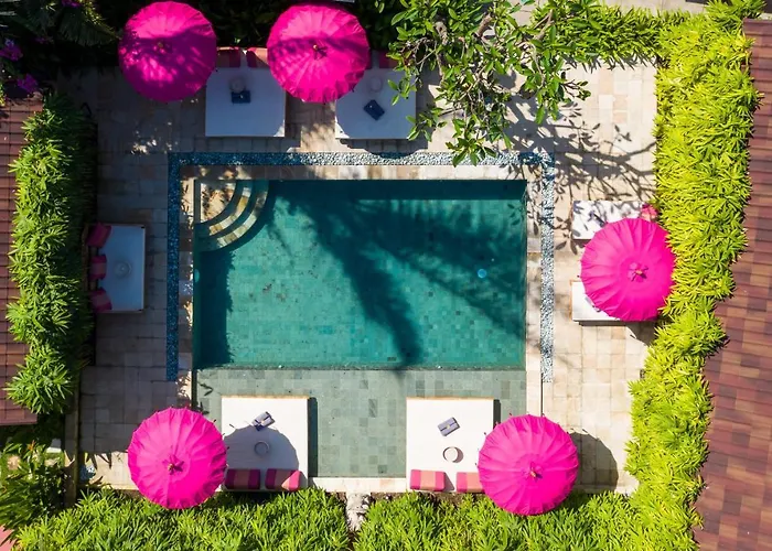 Pinkprivate Sanur - For Cool Adults Only Bed & Breakfast