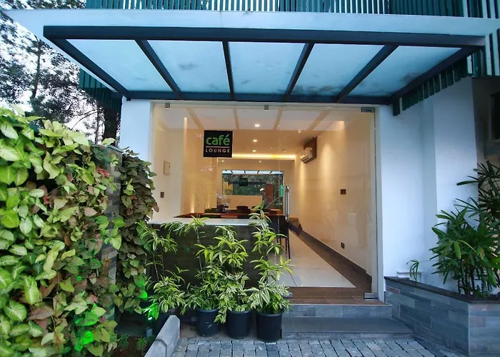 Silver Storm Resort Athirappilly