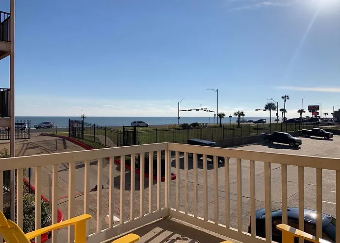 Seas The Day! Aparthotel Galveston