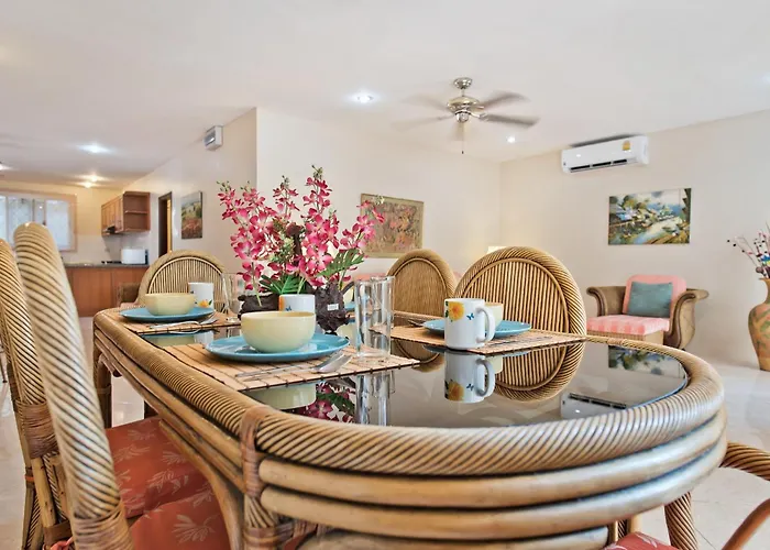 Butterfly Garden Boutique Residences By Frasier, A Lifestyle Destination Apt And Villas 1 To 3 Bedroom Units, 2 Full Bathrooms, Rain Shower, Spa Bath, Complete Kitchen, Staff 24-7,Fast Fiber Optic Wifi, 55" Smart Tv'S, Free Bbq, Pattaya