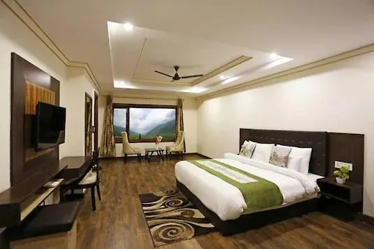 Snow Bloom Resort Manāli