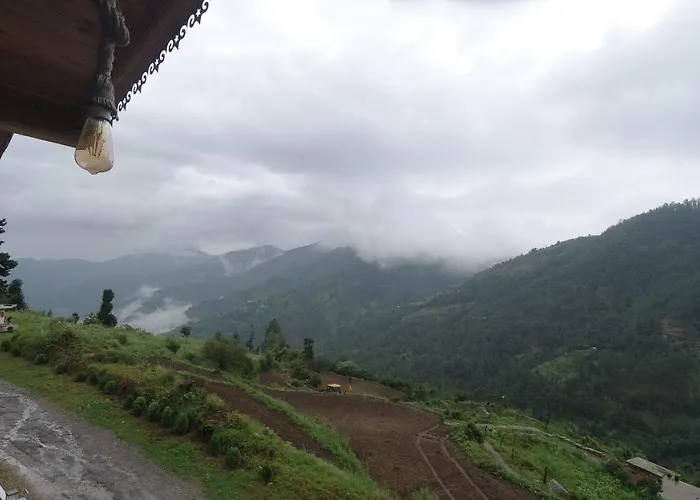 Rooftop Cottages & Restaurant, Pangot Nainital