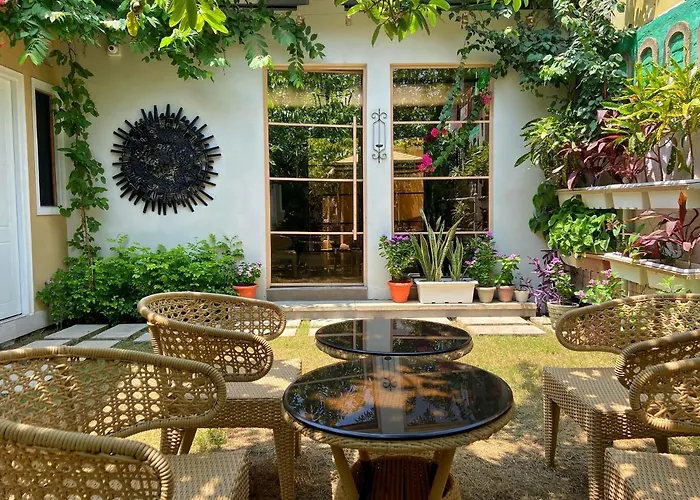 The Art Hotel By Via Varanasi