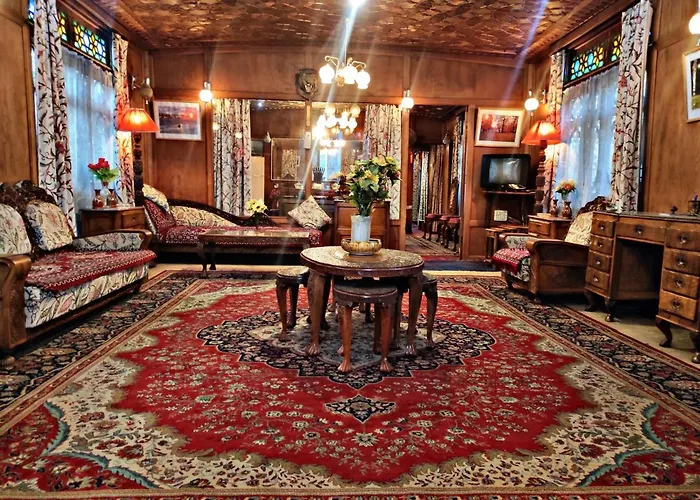 Houseboat Sheikh Palace Srinagar 