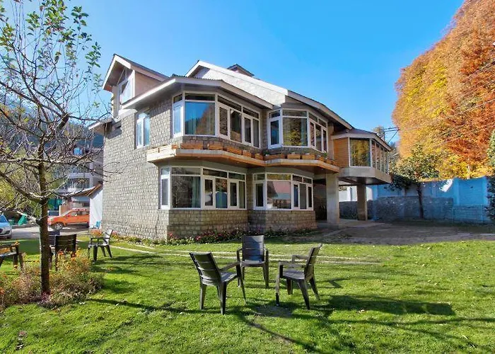 The Red House Hotel Manali 