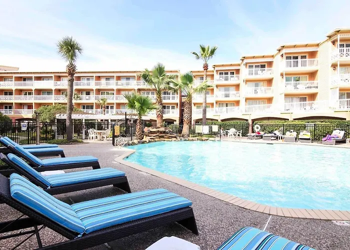 Crimson Beach Escape Ocean View-Hottub -Pool-Longstay - 1 Queen Bedroom Plus Alcove Bunk Beds And A Sofa Galveston