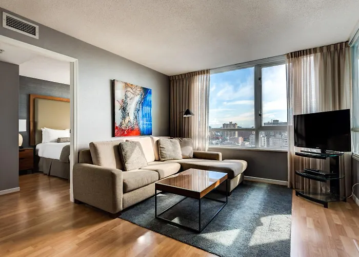 Carmana Hotel & Suites Vancouver