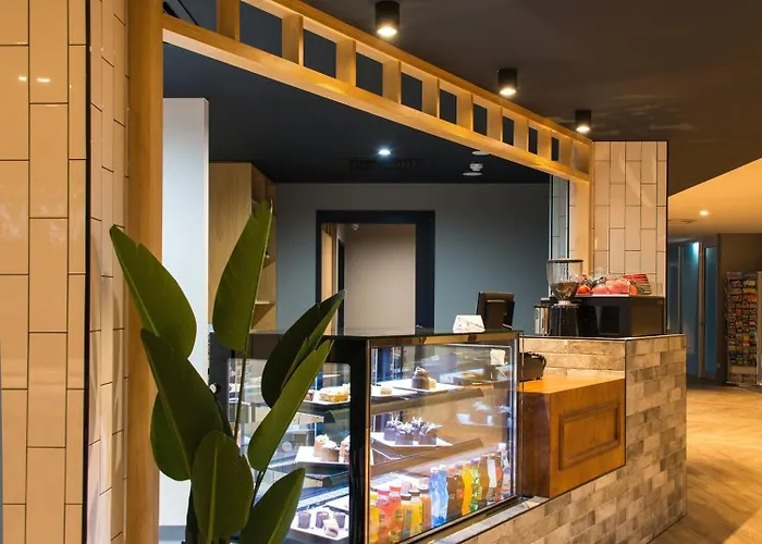 Woodroffe Hotel Gold Coast