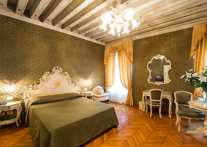 Palazzo Guardi Hotel Venice