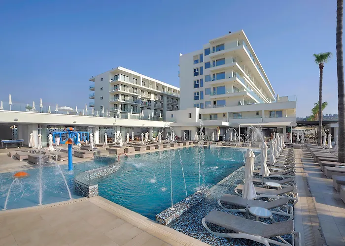 Nelia Beach Hotel & Spa Ayia Napa