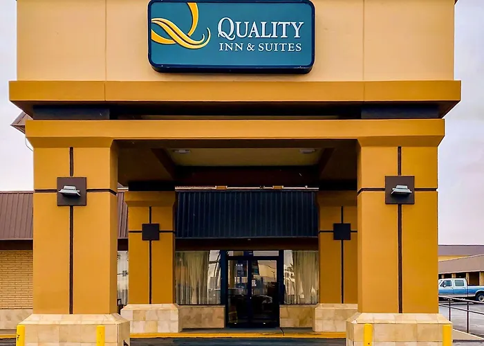Quality Inn & Suites Airport El Paso