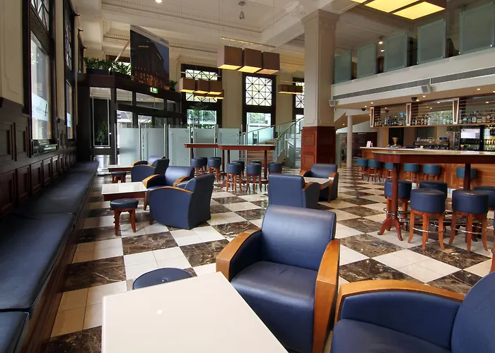 Batman'S Hill On Collins Hotel Melbourne