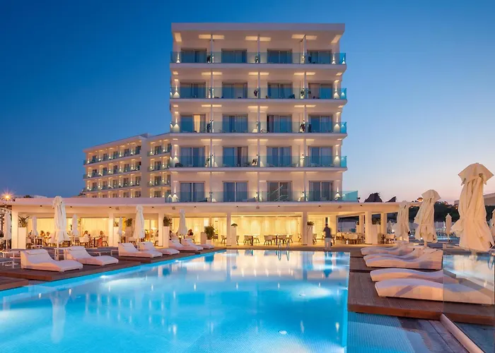 The Blue Ivy Hotel & Suites (Adults Only) Protaras