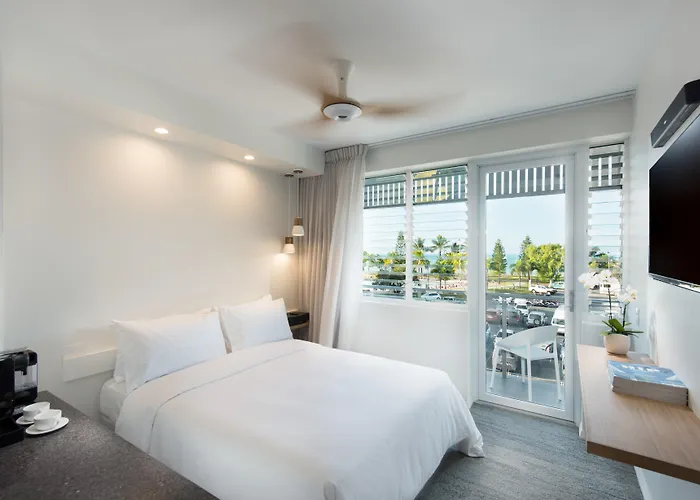 Heart Hotel And Gallery Whitsundays Airlie Beach