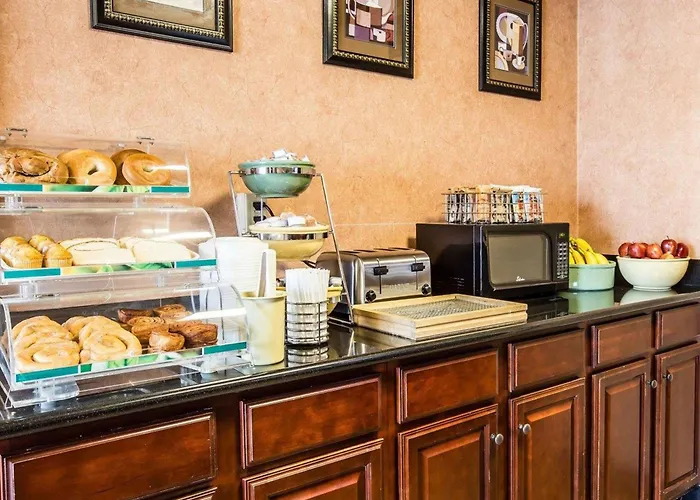 Quality Inn & Suites - Greensboro-High Point Friendship