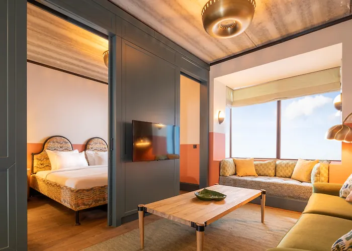 The July - Boat & Co Hotel Amsterdam