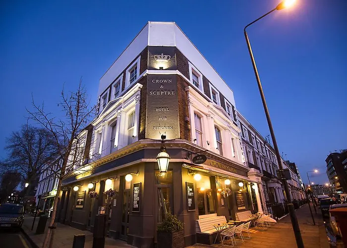 The Crown And Sceptre Hotel London