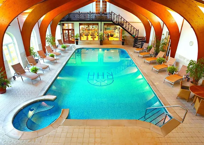 Rowton Hall Hotel And Spa Chester