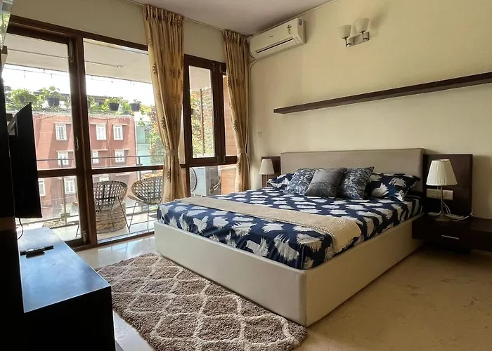 Luho Grande Bed & Breakfast Bangalore