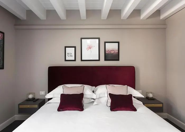 Santarella Guest House Milan