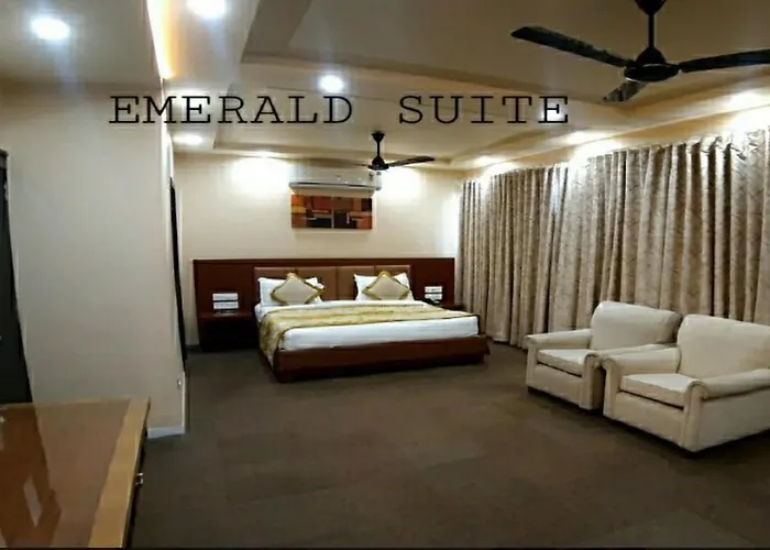 The Emerald Club ,Rajkot