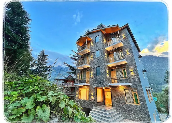 North Deodar Avenue, Manali