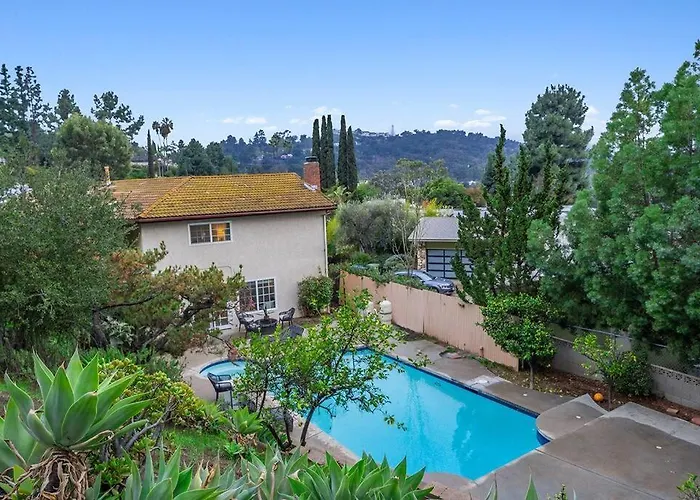 5 Bedroom Dona Villa - Pool-Location ! Los Angeles