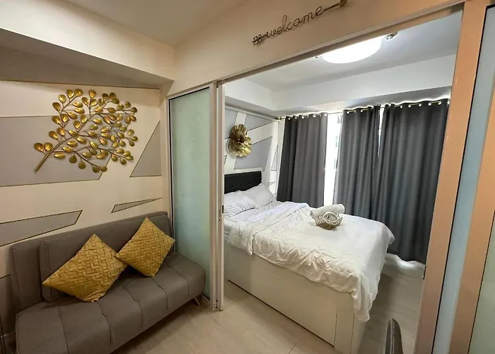 Rob'S Place At Azure Beach Resort Staycation Manila