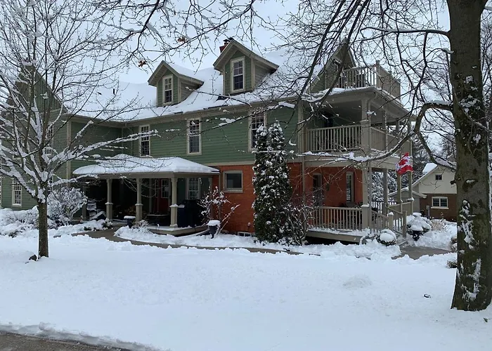 The Red Coat Bed & Breakfast Niagara-on-the-Lake