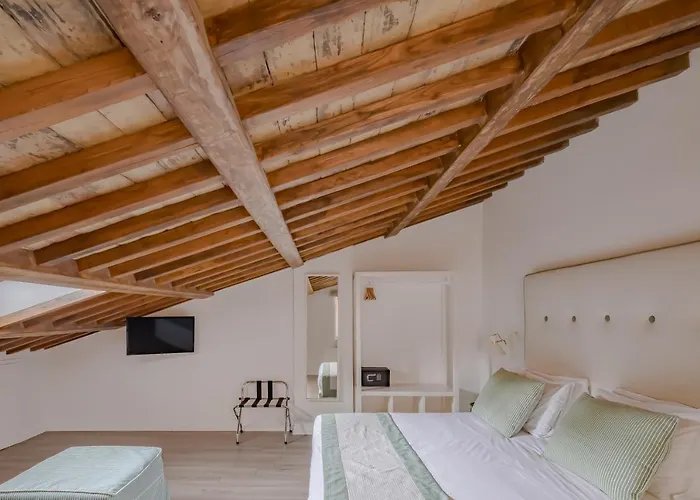 Palazzo Lupardi Relais Bed & Breakfast Rome