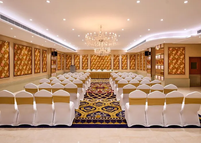 Zone By The Park, Jammu Hotel
