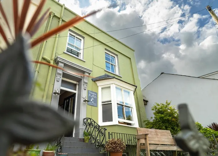 Sleepy Puffin Guest House Tenby
