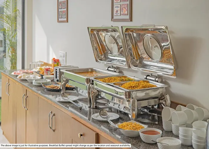 Treebo Premium The Crystal, Chinar Park Hotel Kolkata