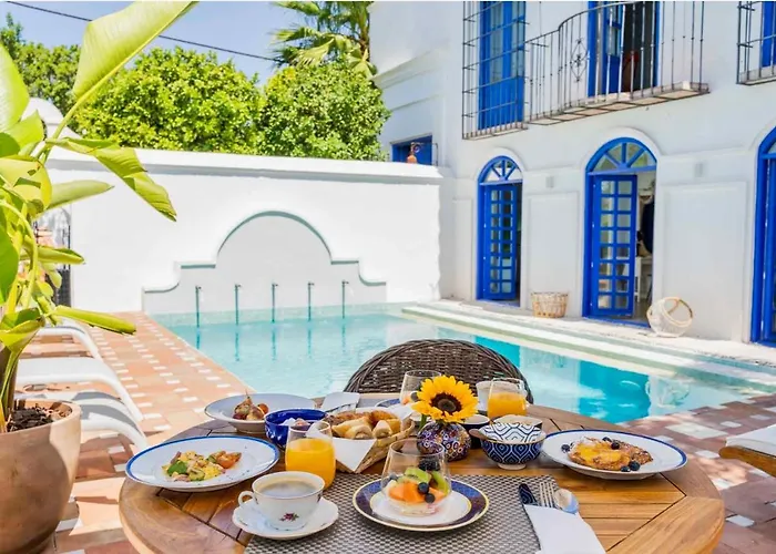 The Pearl - Marbella Bed & Breakfast