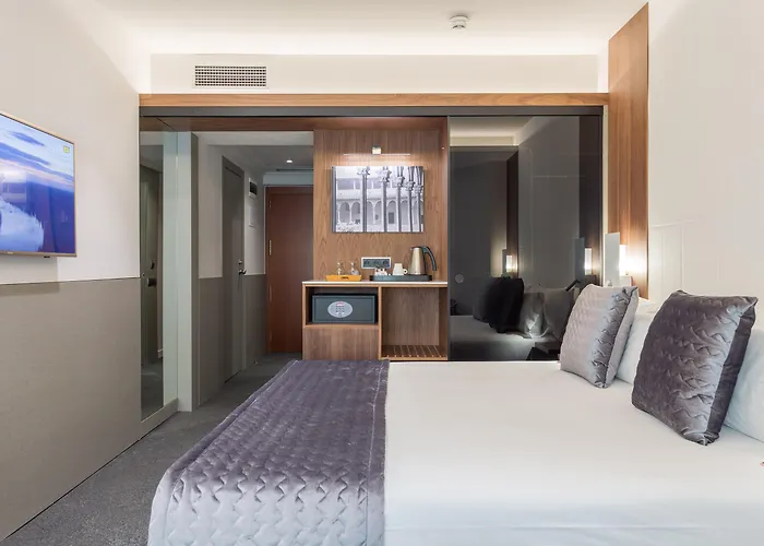 Best Western Premier Hotel Dante Barcelona