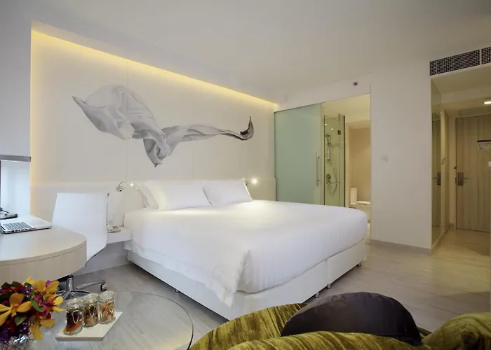 Centara Watergate Pavilion Hotel Bangkok