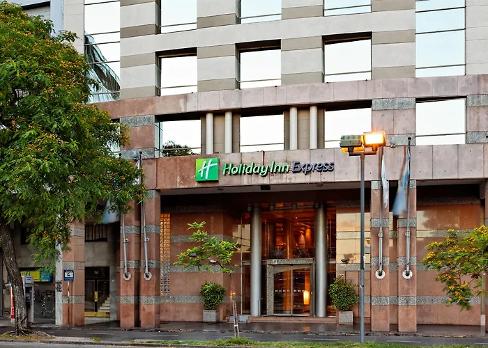 Holiday Inn Express Puerto Madero By Ihg Buenos Aires