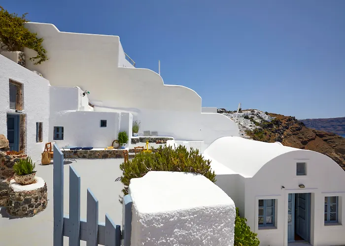 Allure Breeze Suites Oia
