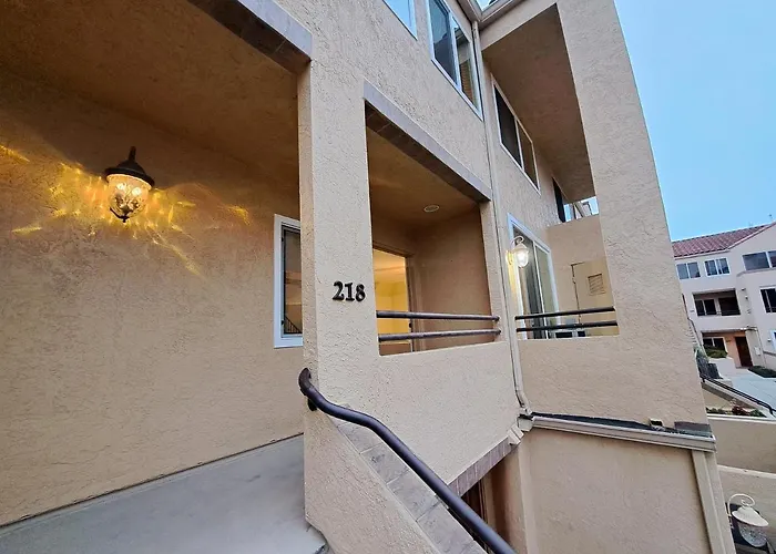 Venetian La Jolla 2 Bedroom Condo Luxury Furnished Near Beach And Utc Mall San Diego