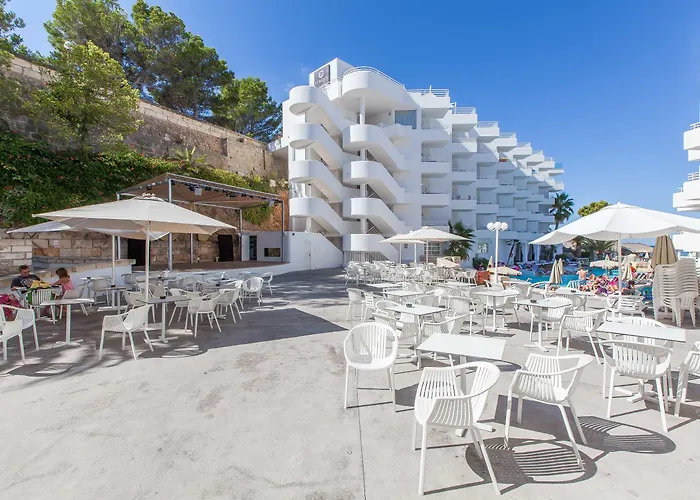 Fergus Style Cala Blanca Suites Santa Ponsa