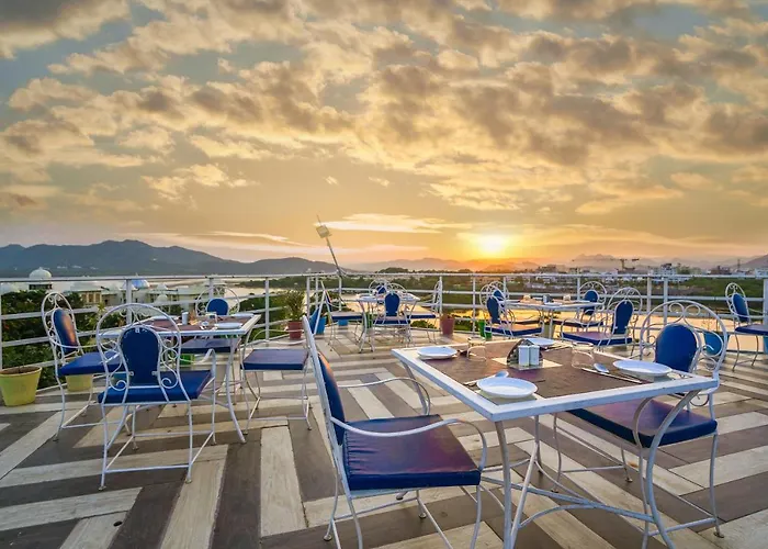 Royal Rafahiya - A Rooftop Lake View Hotel Near Lake Pichola Udaipur