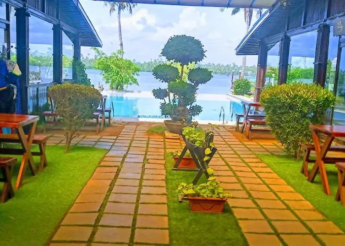 Sea Lagoon Health Resort Kochi
