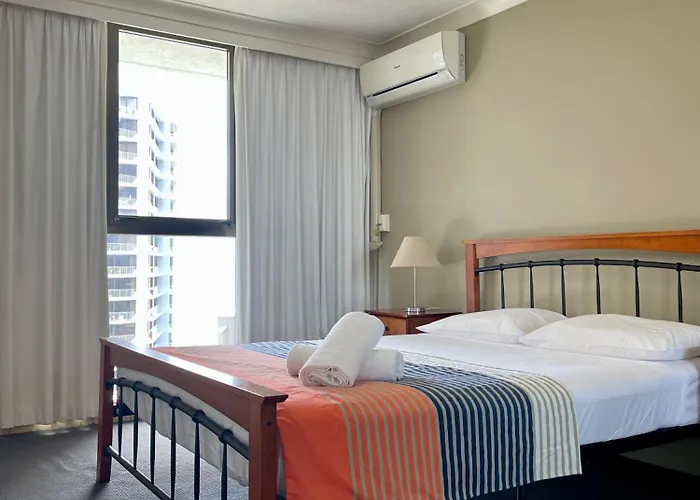 Warringa Surf Holiday Apartments Gold Coast