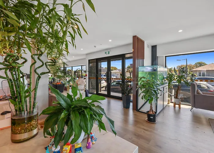 Golden Hotel Christchurch