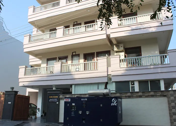 Aura Luxury Studio I Couple Friendly I Near Golf Course Road, Sector 57, Gurgaon