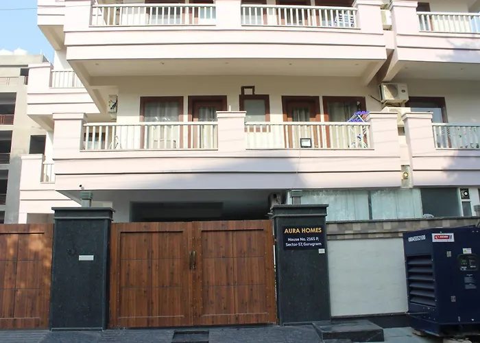 Aura Luxury Studio I Couple Friendly I Near Golf Course Road, Sector 57, Gurgaon