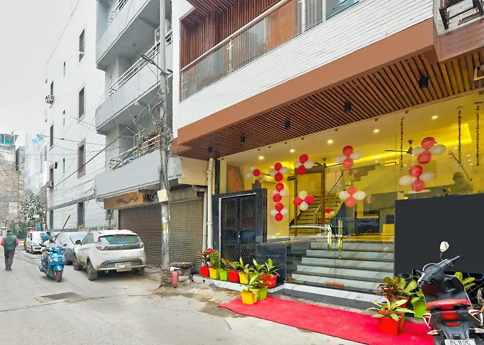 Hotel Surya Plaza New Delhi